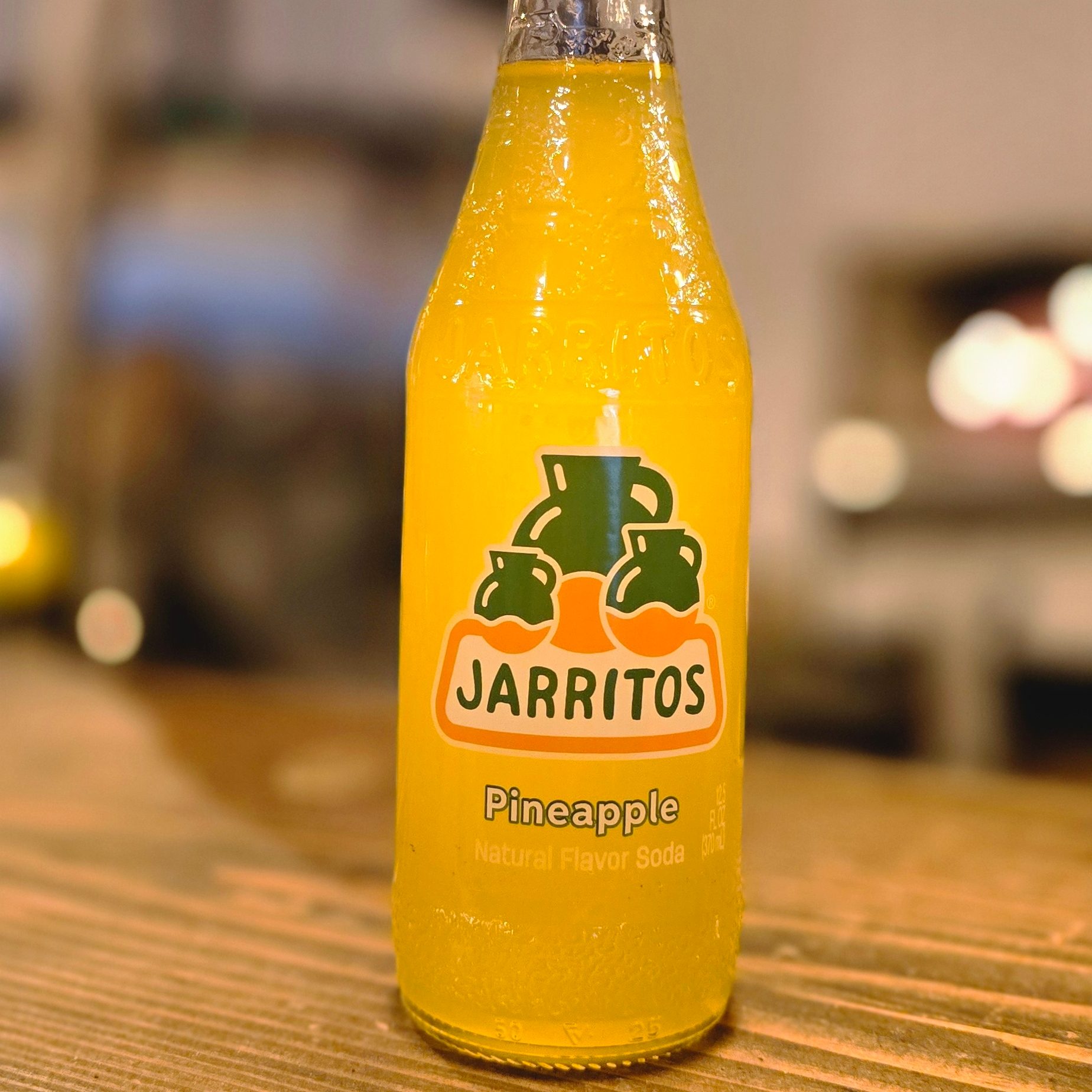 Jarritos (Pineapple).