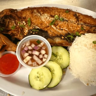 Fried Bangus Plate (Milkfish)