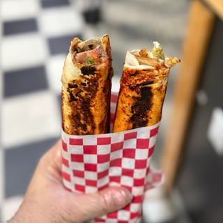 Viral Crunchy Beef Shawarma Wrap (Amo Amjed Wrap)