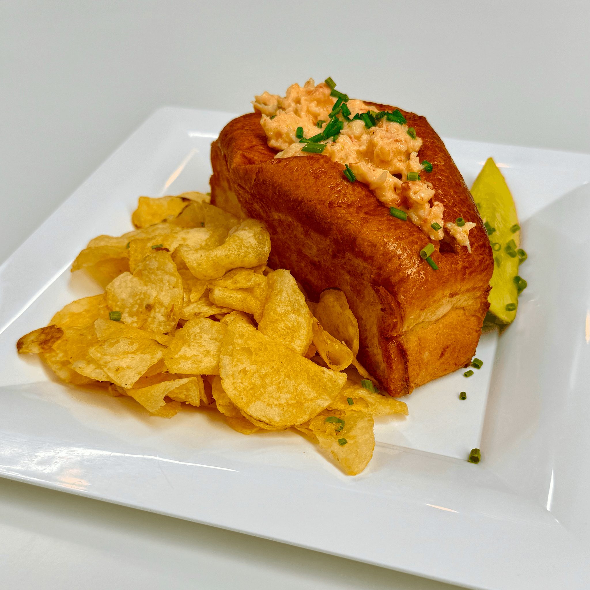 Buffalo Spice (Lobster Fusion Roll) Combo.