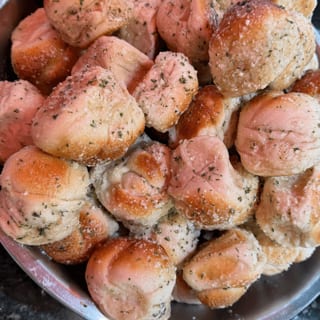 Garlic Knots