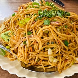 Chow Mein With H. Herbs