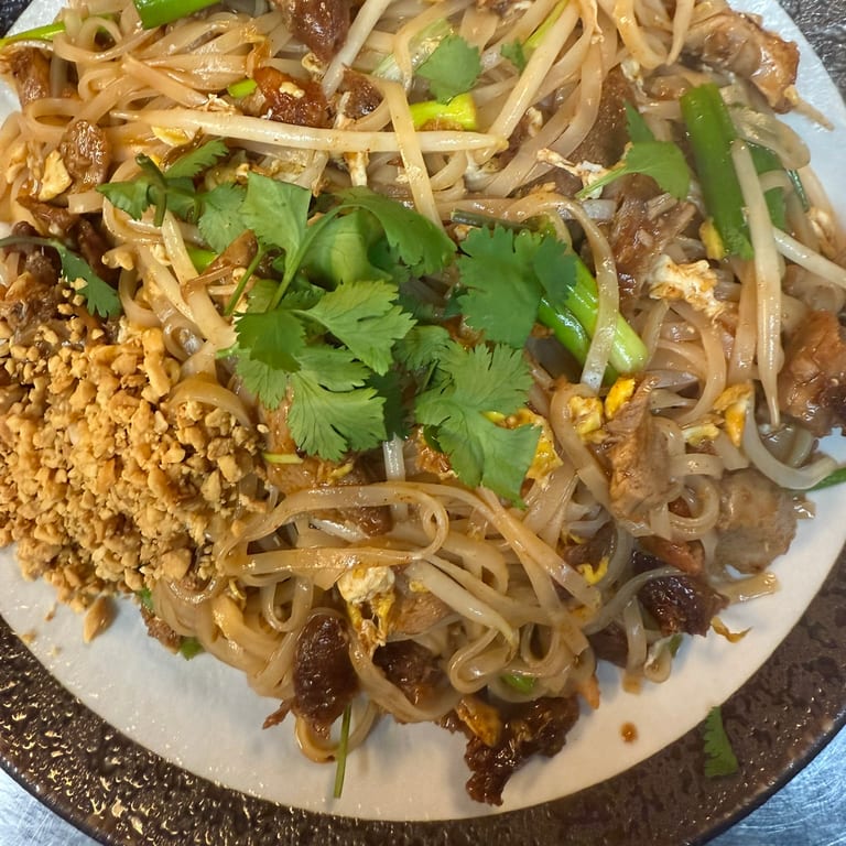 Spicy Salmon Roll: A Fiery Sushi Delight