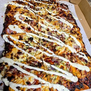 The Pig Hen BBQ Chicken, Bacon & Onion Pizza