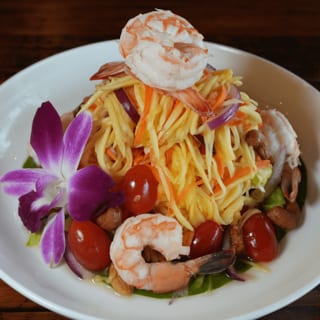 Mango Shrimp Salad