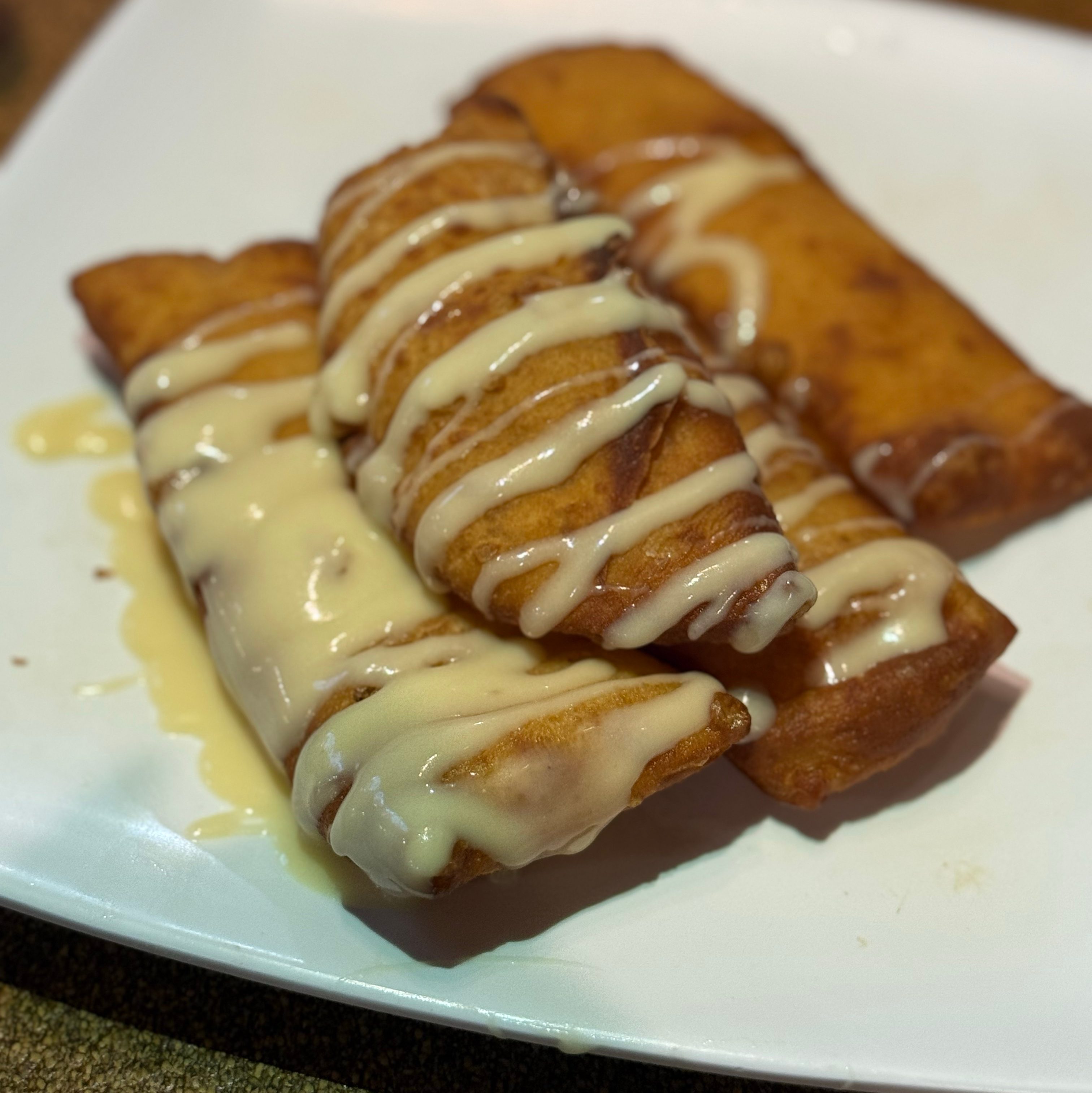 Sopapillas (Scones).