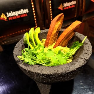 PORK BELLY WITH GUACAMOLE