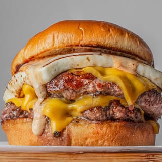Cheesy Love Burger