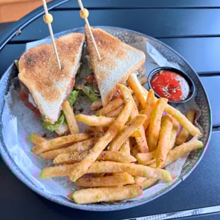 Sunrise BLT & Fries