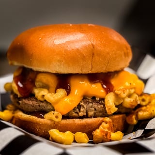 BBQ Mac and cheese burger