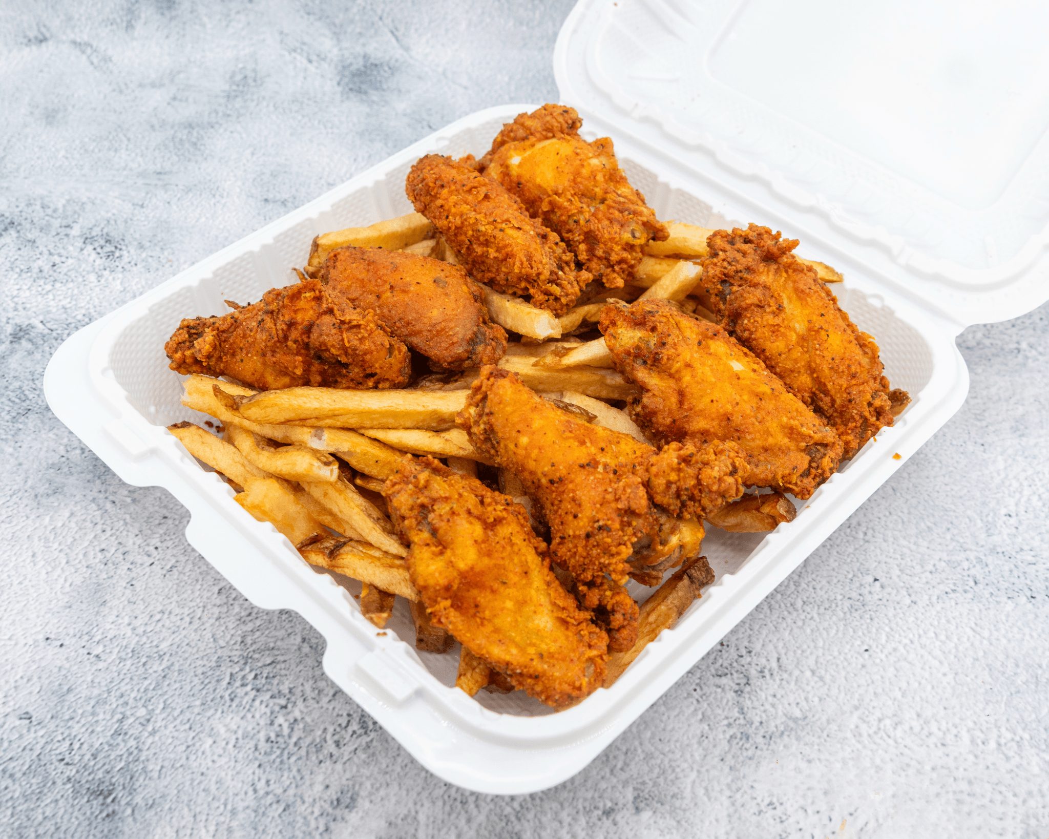 OMG’s Wings & Fries.