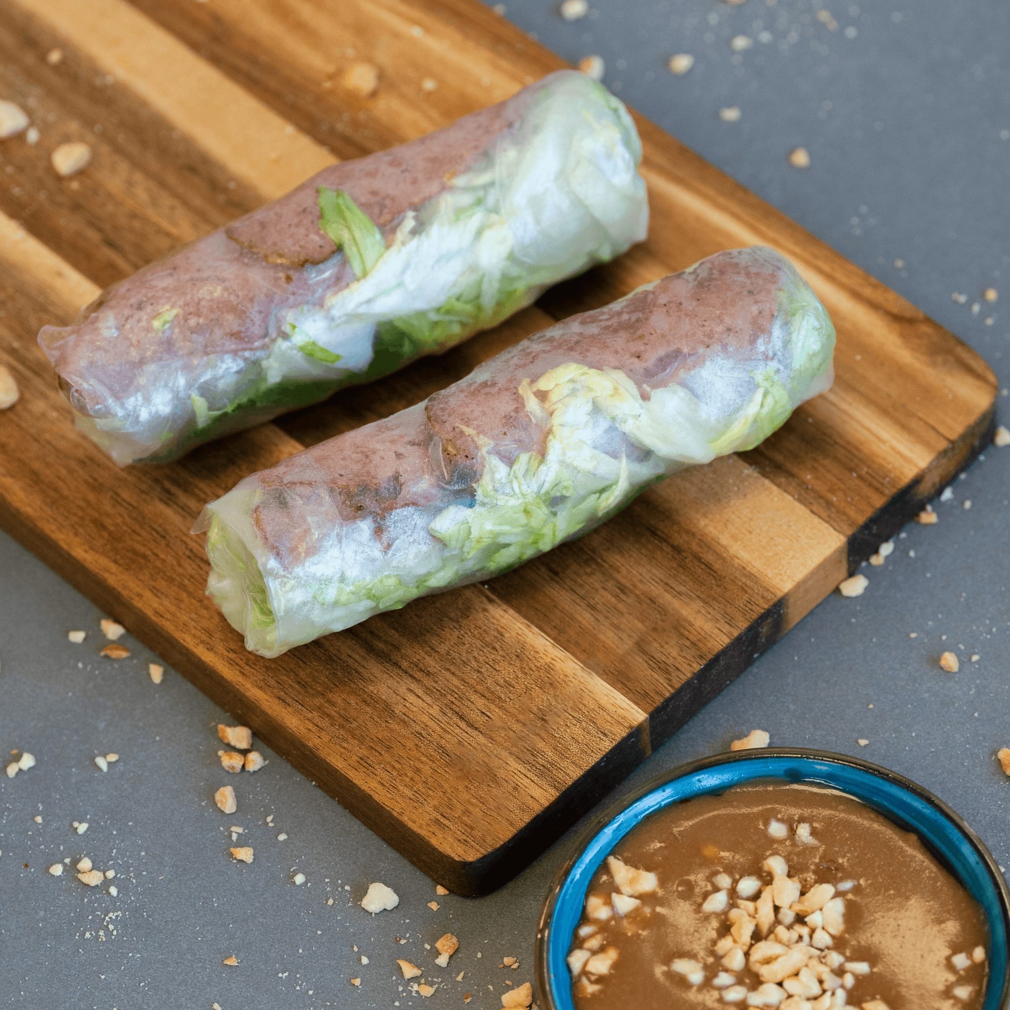 Grilled Pork Summer Roll (Thit Heo Cuốn).