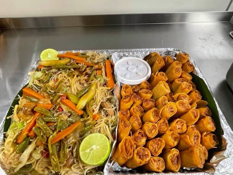 Pancit-Lumpia Tray.