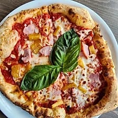 The Hawaiian Pizza (Large).