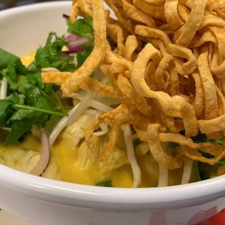 SP14. Chicken Curry Noodle (Khao Soi).
