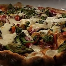 Veggie Delight Pizza (Medium).