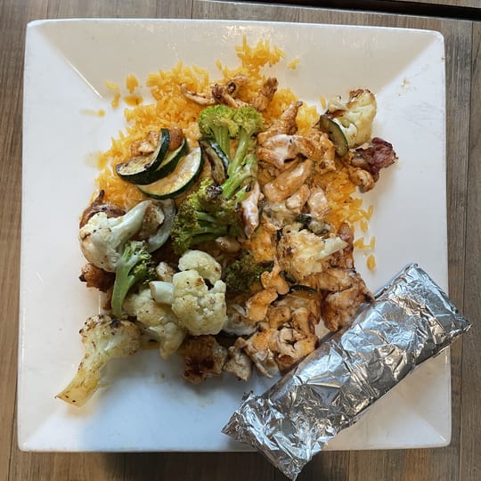 Lunch Pollo Con Arroz.