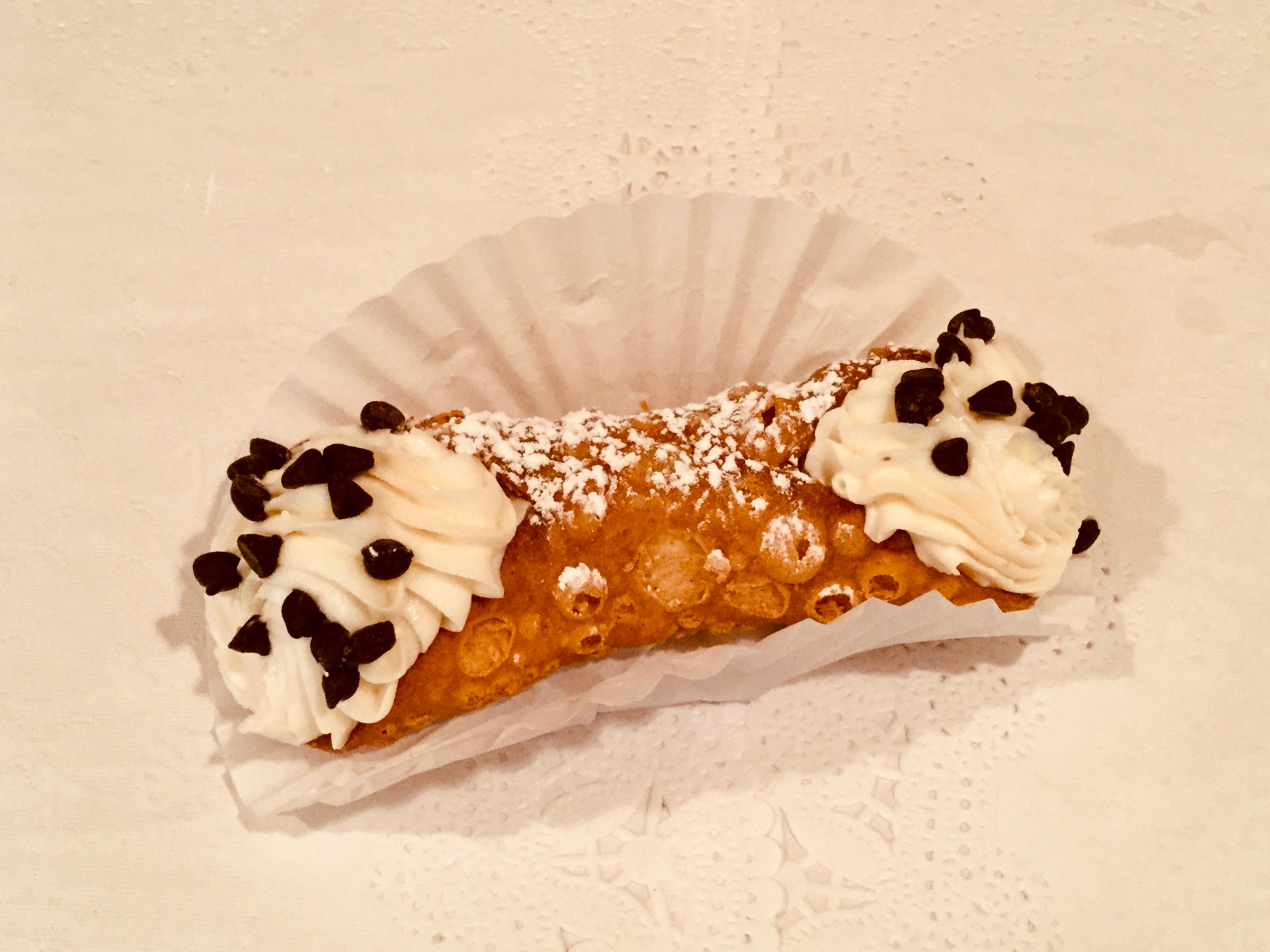 Cannoli.
