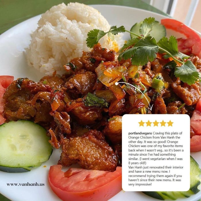 M2. Orange Chicken (Gà Sốt Cam).