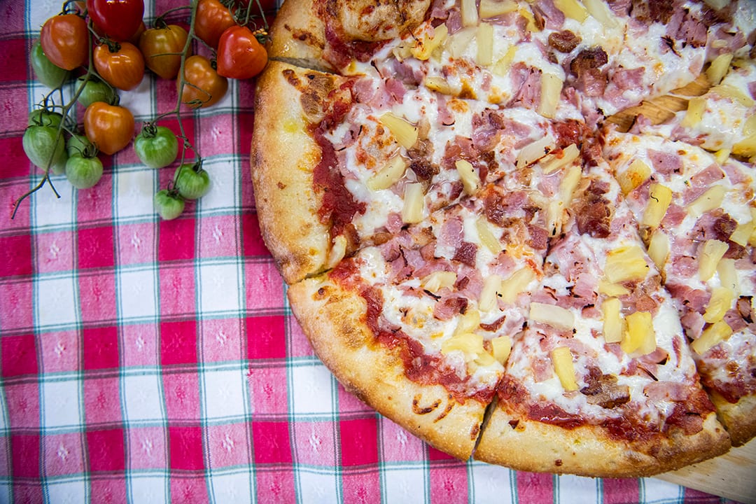 Medium | Hawaiian Pizza.