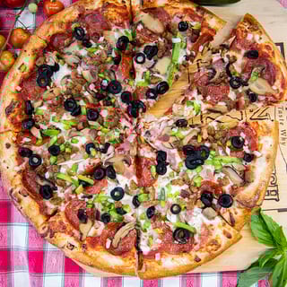 Large | Deluxe Pizza