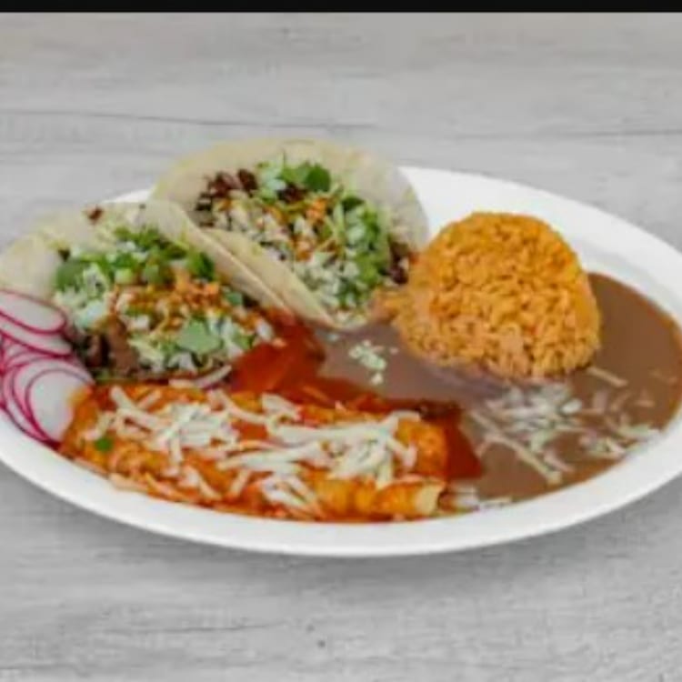 (2) Tacos (1) Enchilada.