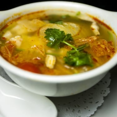 6. Indonesian Spicy Clam Soup.