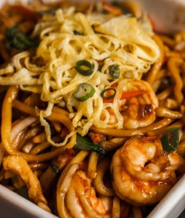 L6. Lo Mein.
