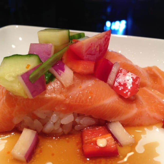 Spicy Salmon SU.