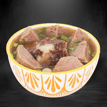 A7. Oxtails and Meatball Soup - Súp Đuôi Bò, Bò Viên.