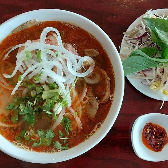 P12. House Special (bun bo hue).