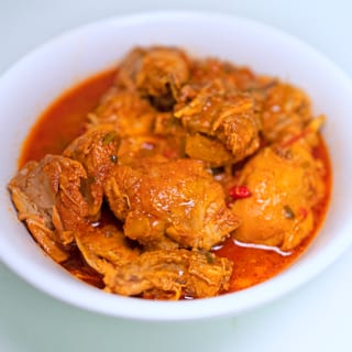 Lunch Stew Chicken - Pollo Guisado