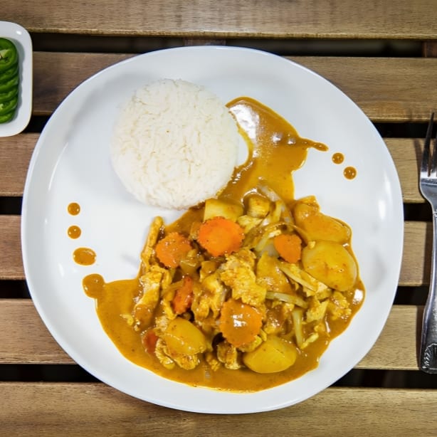 C2. Yellow Curry.