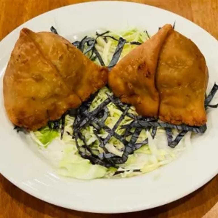 Samosa: A Flavorful Indian Appetizer