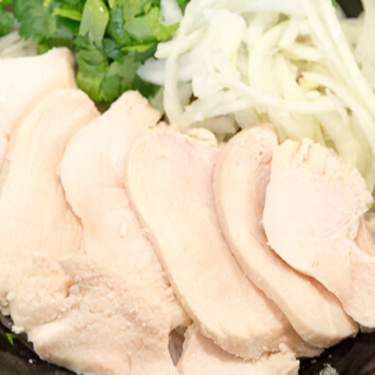 Lunch Delights: Vietnamese and Asian Fusion Favorites