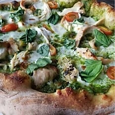 Chicken Pesto Pizza (Medium).