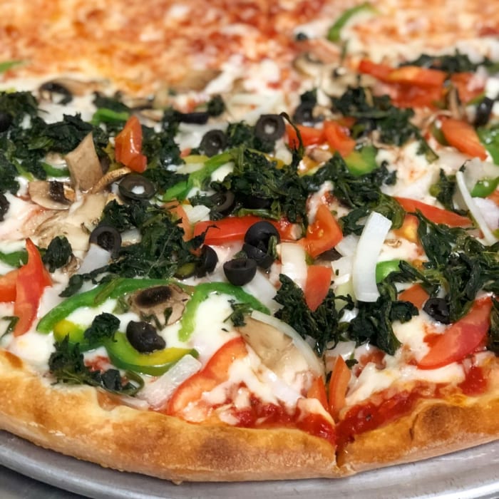 Classic Veggie Pizza (Large 18").