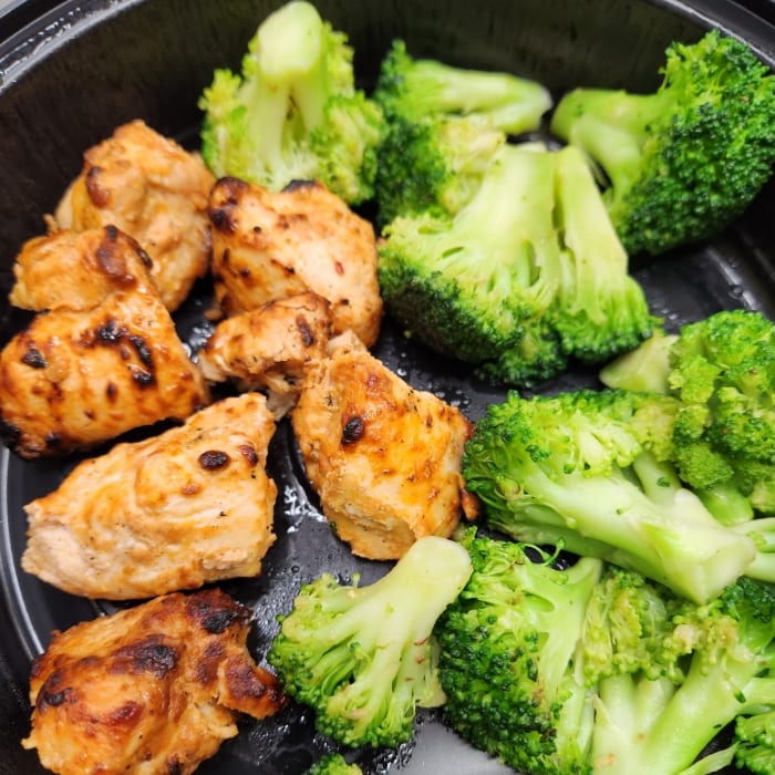 Chicken Kebab with Broccoli.