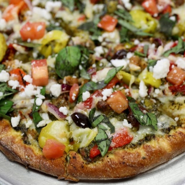 Pesto Mediterranean Pizza (16").