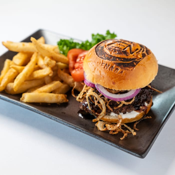 Dai Lo  Smash Burger.