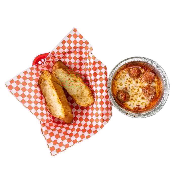 4 Meatballs with Garlic Bread.