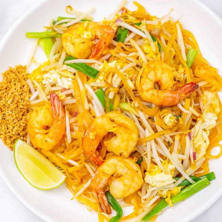 Delicious Asian Flavors: Thai, Noodles, Seafood, Curry