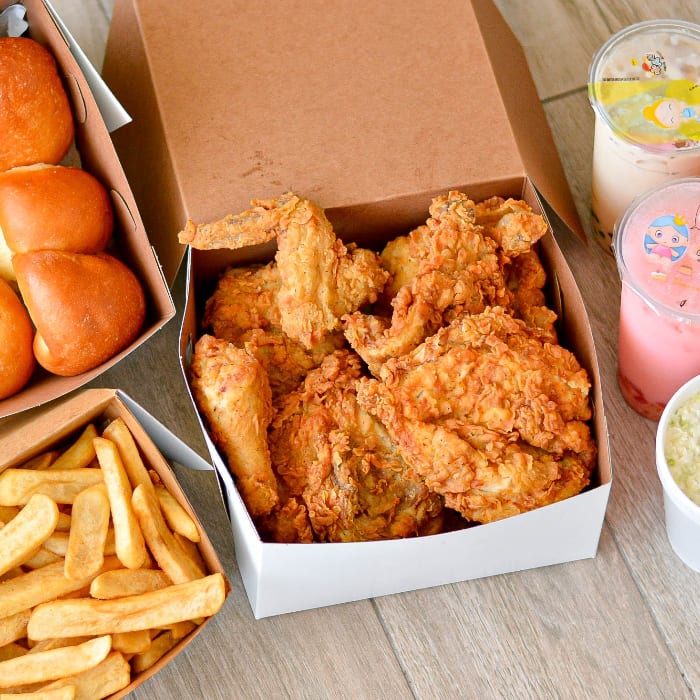 10 PC Chicken Deluxe Meal.