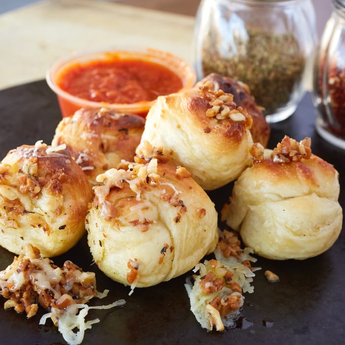 Garlic Knots.