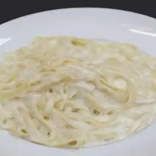 Fettuccine Alfredo