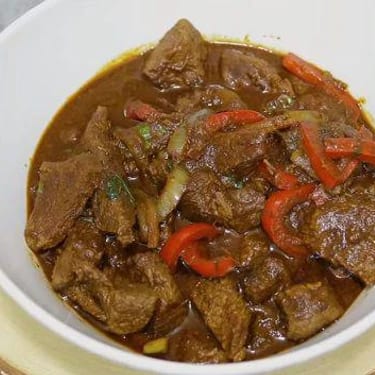 Stew Beef / Res Guisada.
