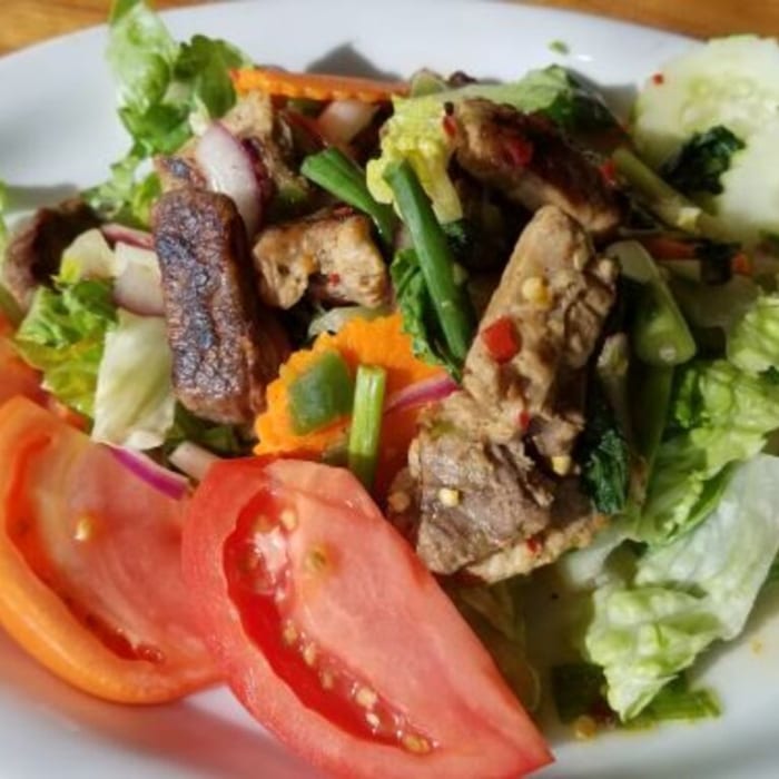 Spicy Grilled Beef Salad (Yum Nua).