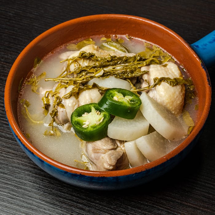 Sinampalukang Manok.