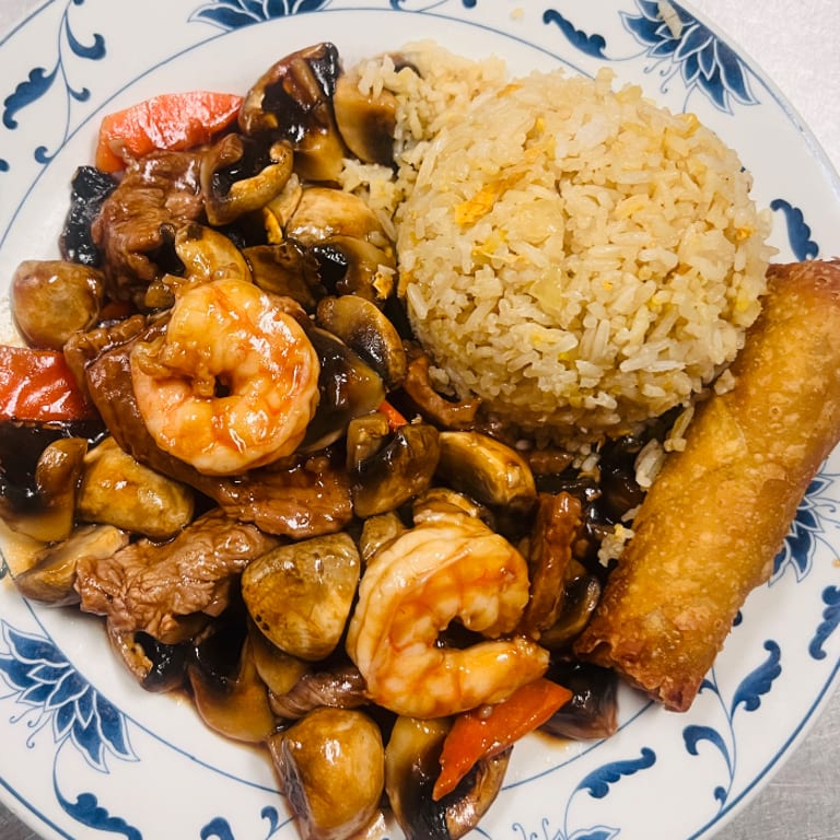 Delicious Shrimp Dishes at Our Chinese Restaurant