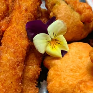 Shrimp Tempura (4 pcs).